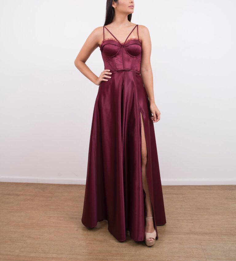 VESTIDO MARSALA CORPETE