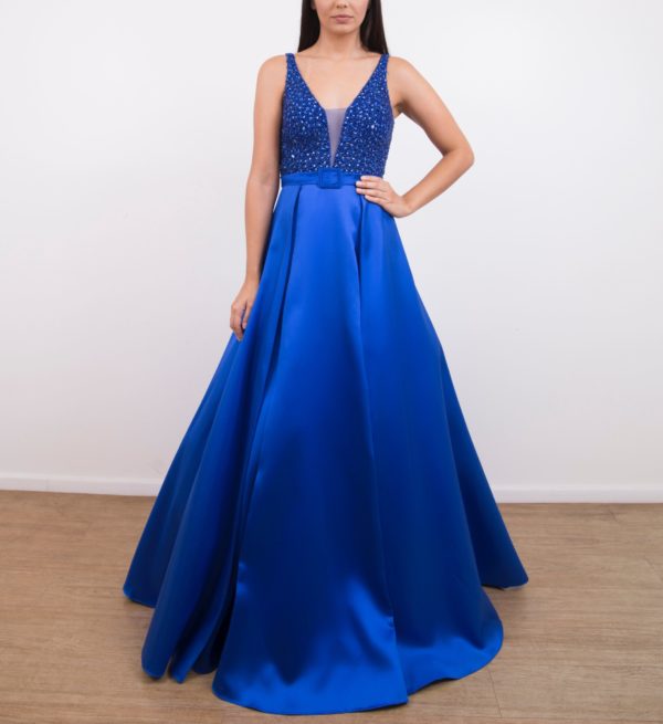 VESTIDO LONGO ESTRUTURADO AZUL ROYAL COM ARMAÇÃO DE TULE (TEM A OPÇÃO DE REMOVÊ-LA) E BLUSA EM TULE BORDADA.